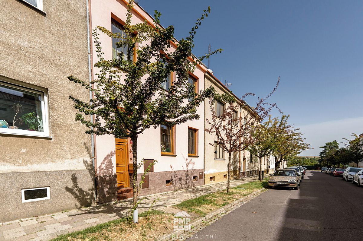 Prodej rodinného domu 155 m², pozemek 248 m² – fotografie 4