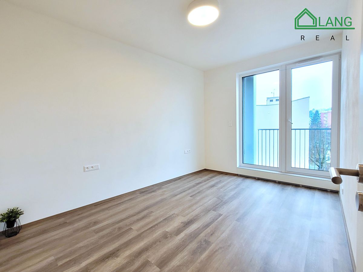 Pronájem bytu 3+kk 72 m² – fotografie 4