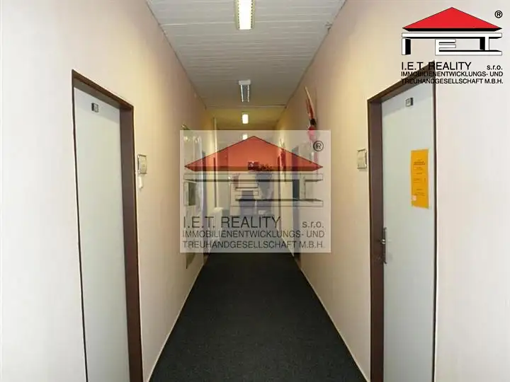 Pronájem kanceláře 13 m², Praha – náhled fotky 3