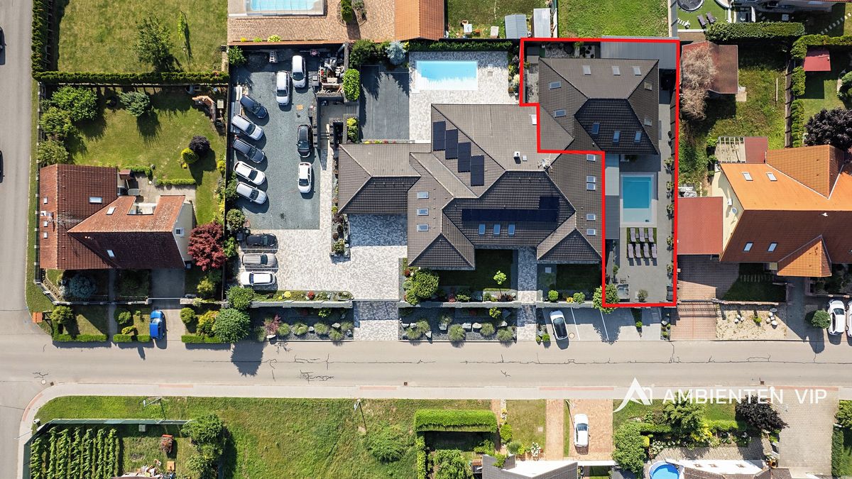 Prodej rodinného domu 248 m², pozemek 472 m² – fotografie 3