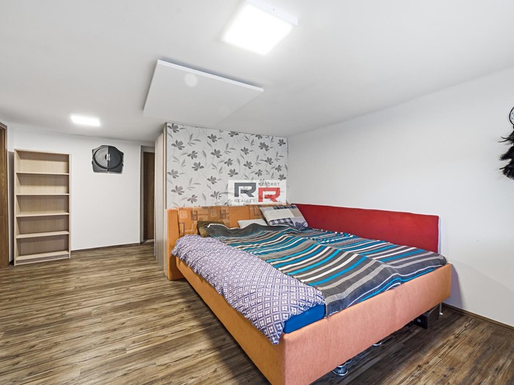 Haus zum Kauf, 289 m² (15 von 60)