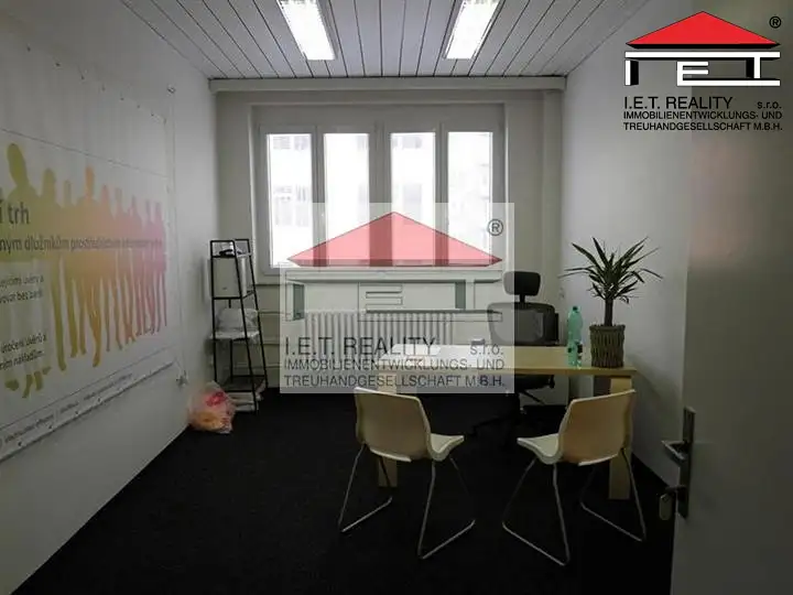 Pronájem kanceláře 13 m², Praha – náhled fotky 1
