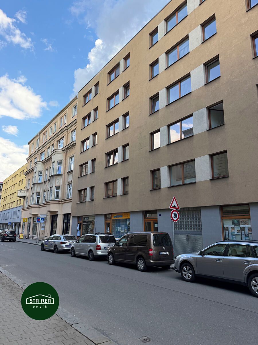 Pronájem bytu 2+1 56 m²