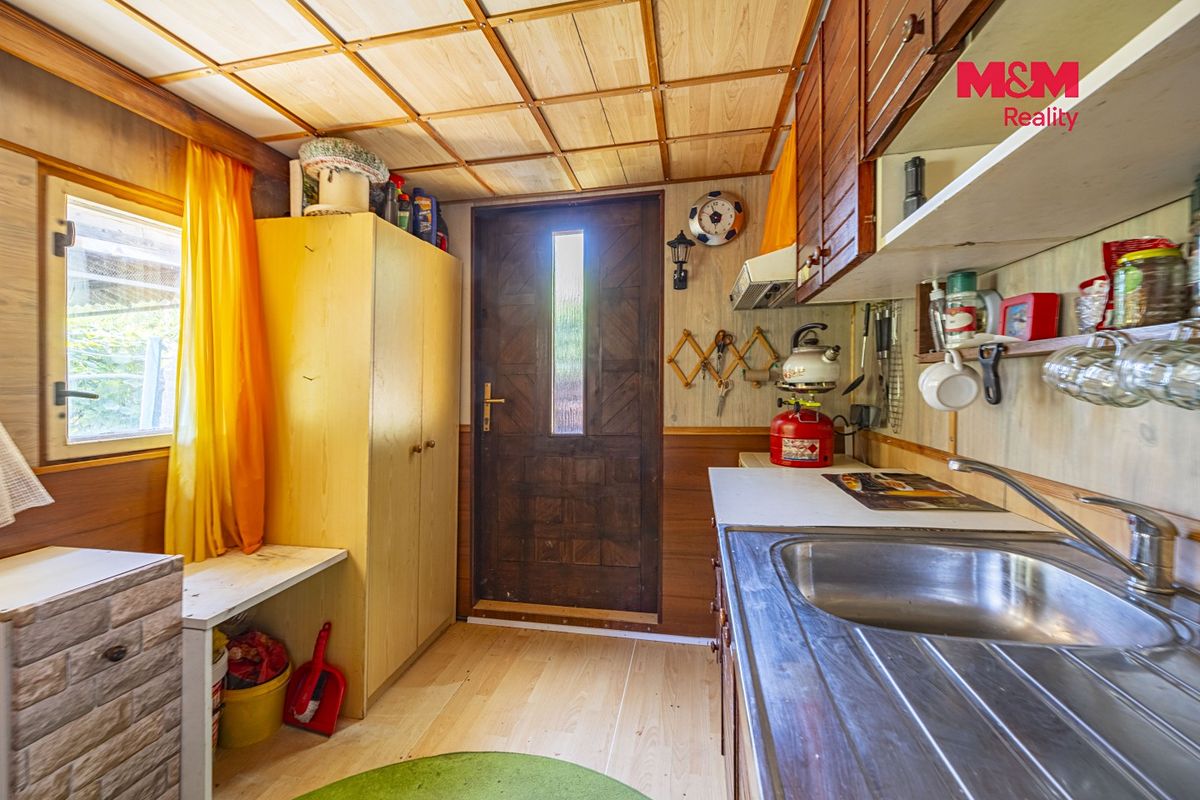 Prodej chaty 8 m², pozemek 185 m² – fotografie 3