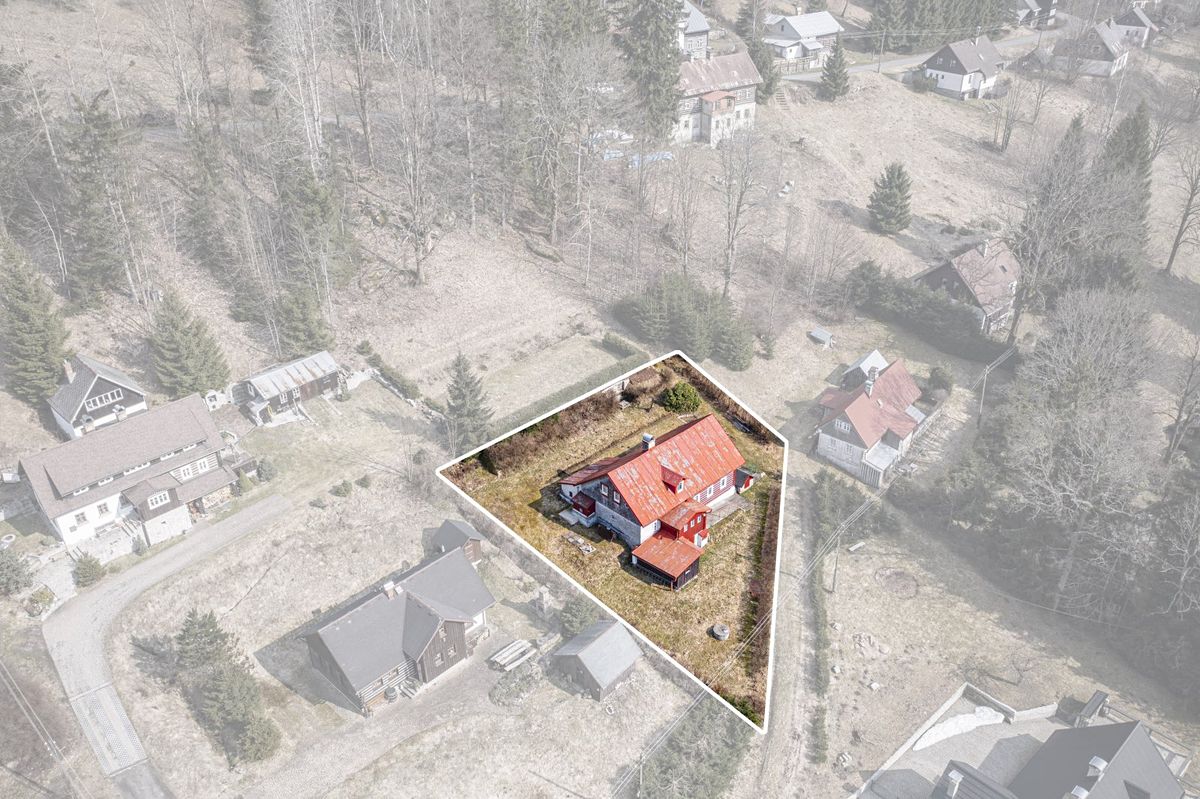 Prodej rodinného domu 150 m², pozemek 725 m² – fotografie 2