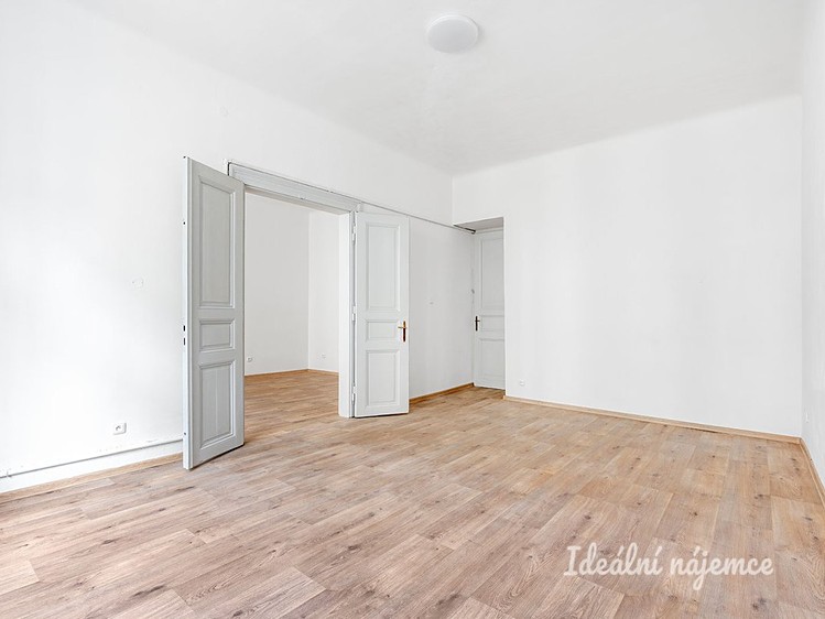 Pronájem bytu 3+1, 98 m² (8 z 17)