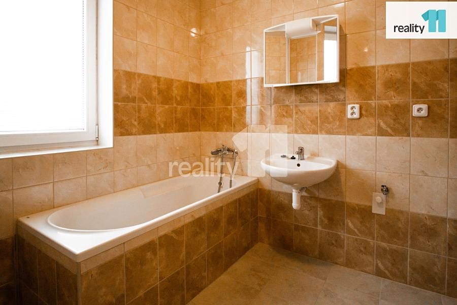 Pronájem bytu 3+kk 82 m² – fotografie 4