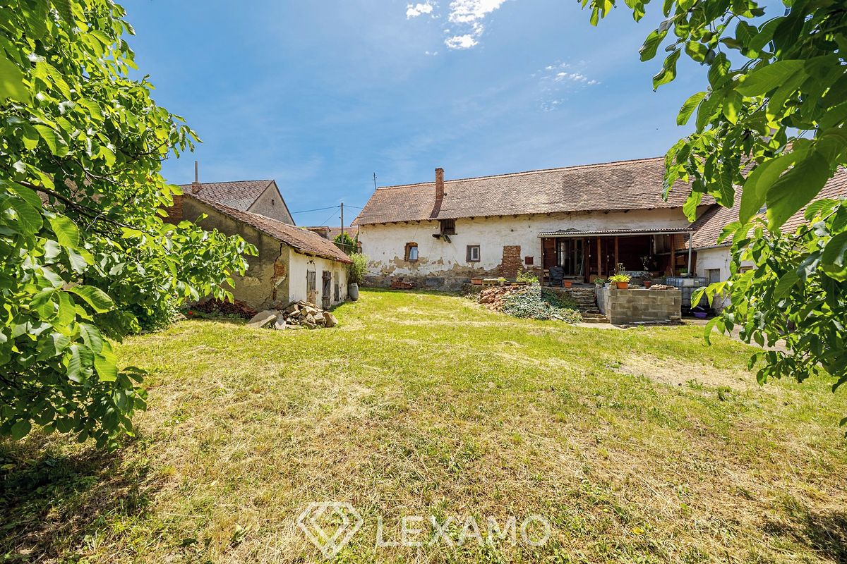 Prodej rodinného domu 165 m², pozemek 1496 m²