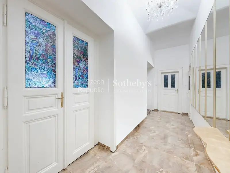 Prodej bytu 4+kk 120 m², Praha – náhled fotky 2