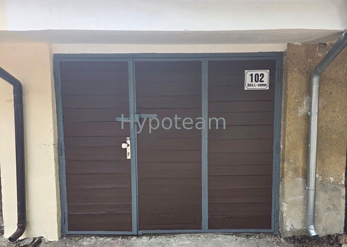 Pronájem garáže 18 m²