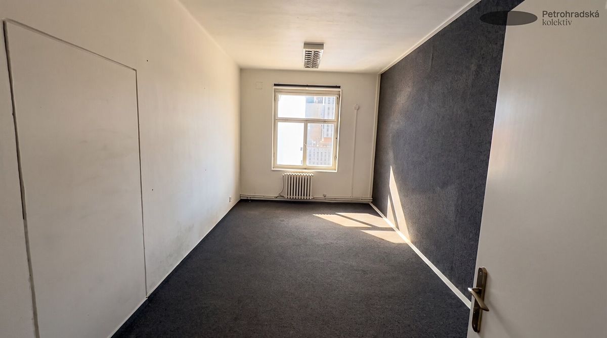 Pronájem kanceláře 18 m², Praha – fotka 1 z 3