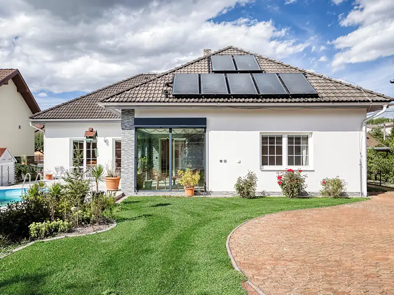 Prodej rodinného domu 223 m², pozemek 799 m², Líně – náhled fotky 3