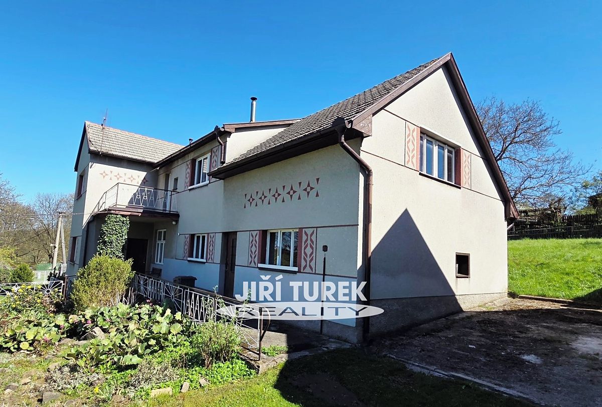 Prodej rodinného domu 180 m², pozemek 2178 m² – fotografie 2