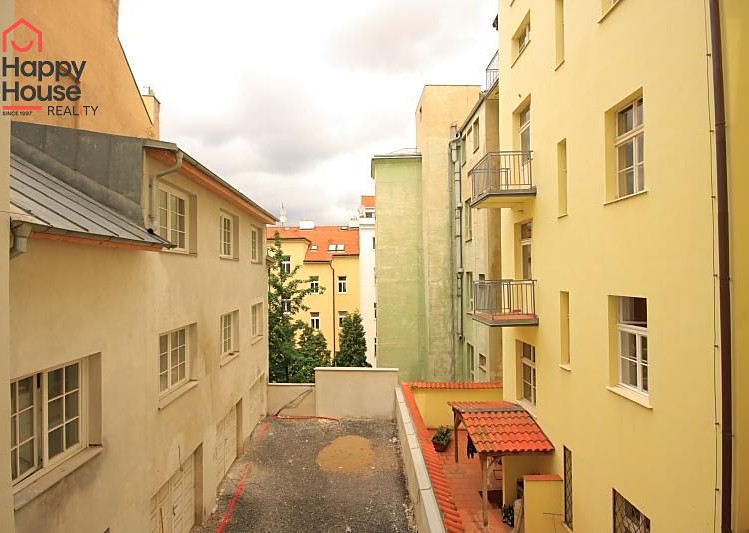 Pronájem bytu 2+kk, 62 m² (10 z 16)