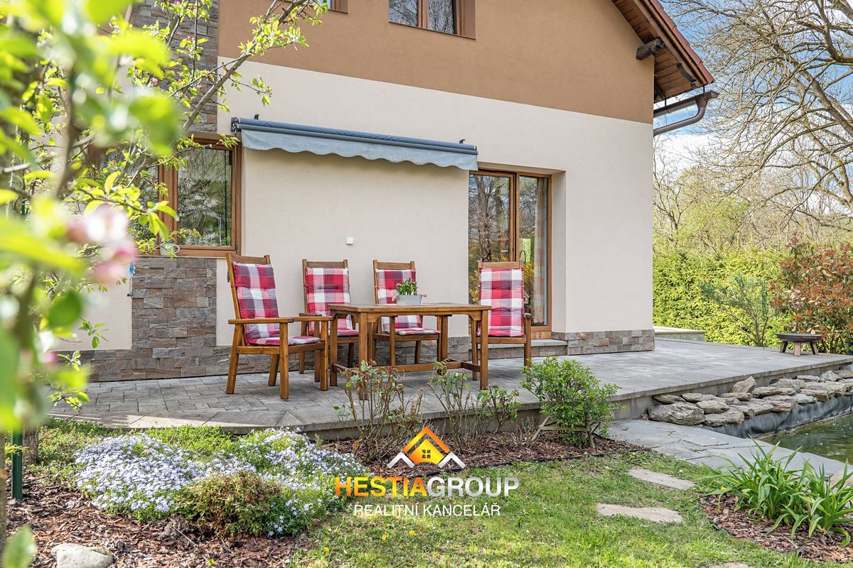 Prodej rodinného domu 176 m², pozemek 778 m² – fotografie 4