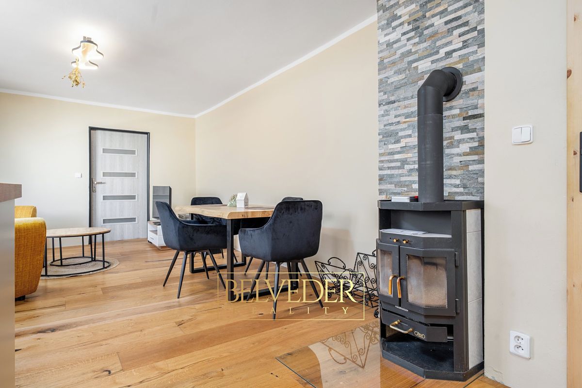Prodej rodinného domu 250 m², pozemek 1009 m² – fotografie 5