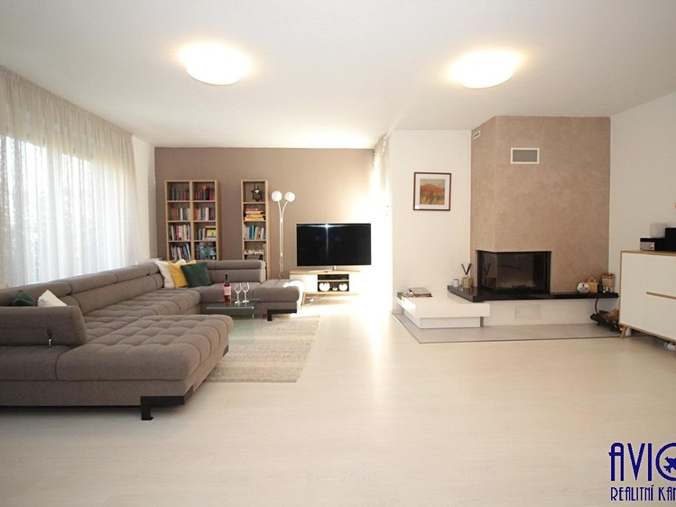 Haus zur Miete, 142 m² (1 von 26)