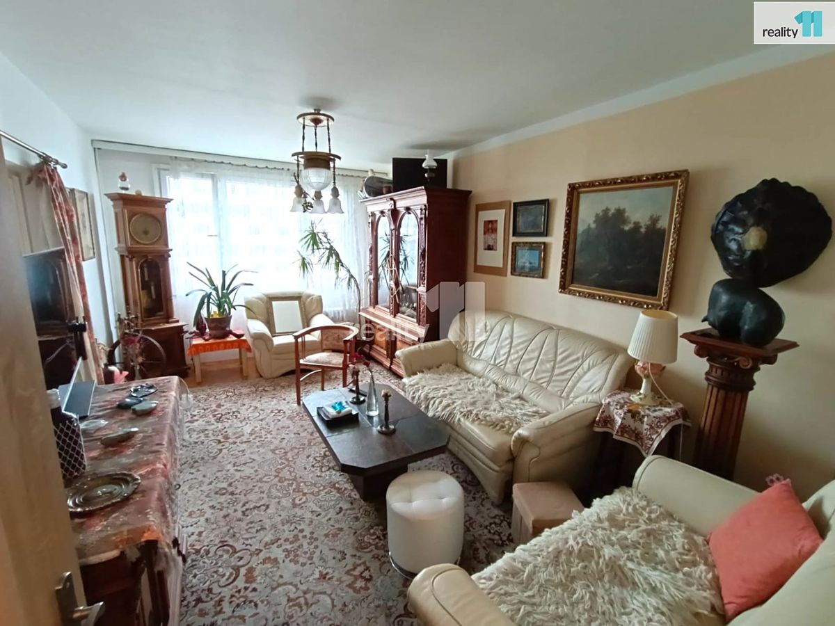 Pronájem bytu 3+1 74 m² – fotografie 3