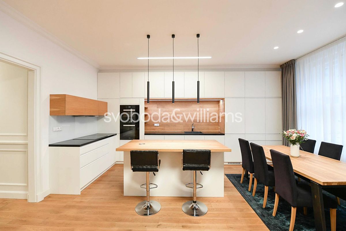 Pronájem bytu 4+kk 165 m² – fotografie 4