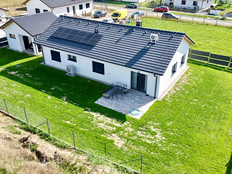 Prodej rodinného domu 115 m², pozemek 700 m², Staňkov – náhled fotky 2