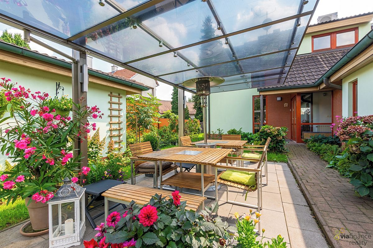 Prodej rodinného domu 200 m², pozemek 627 m² – fotografie 5