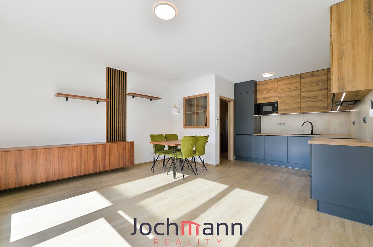 Pronájem bytu 2+kk 62 m²