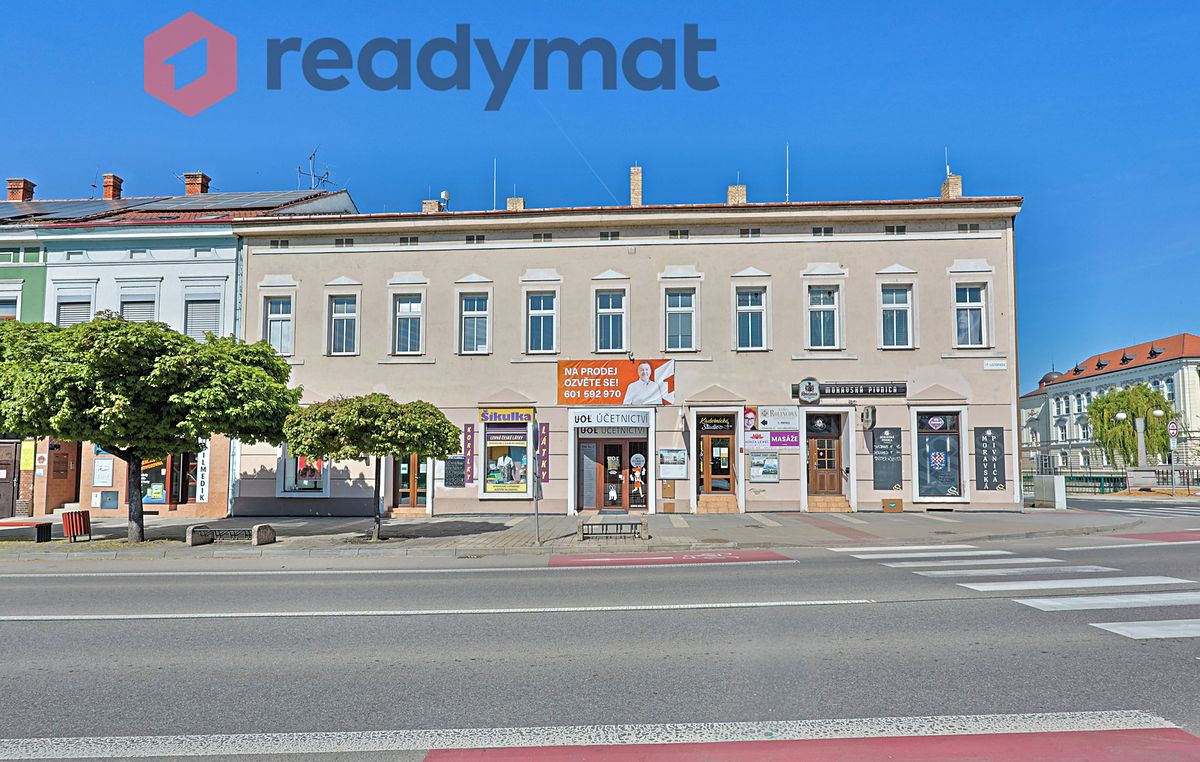 Prodej komerční nemovitosti 761 m²