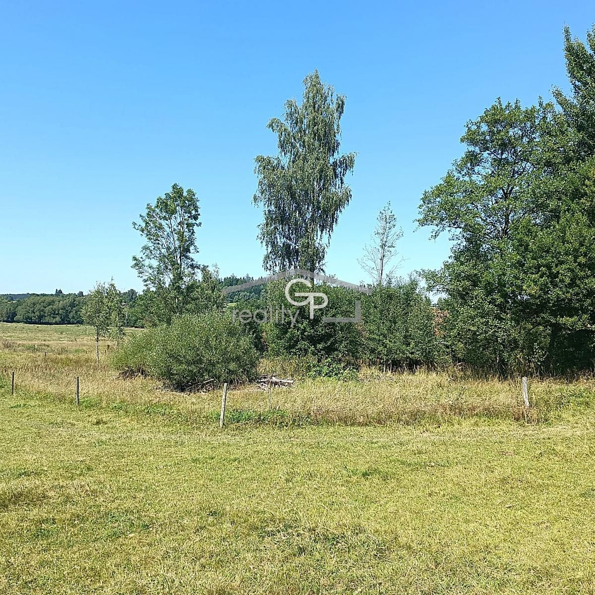 Prodej stavebního pozemku 1586 m² – fotografie 2