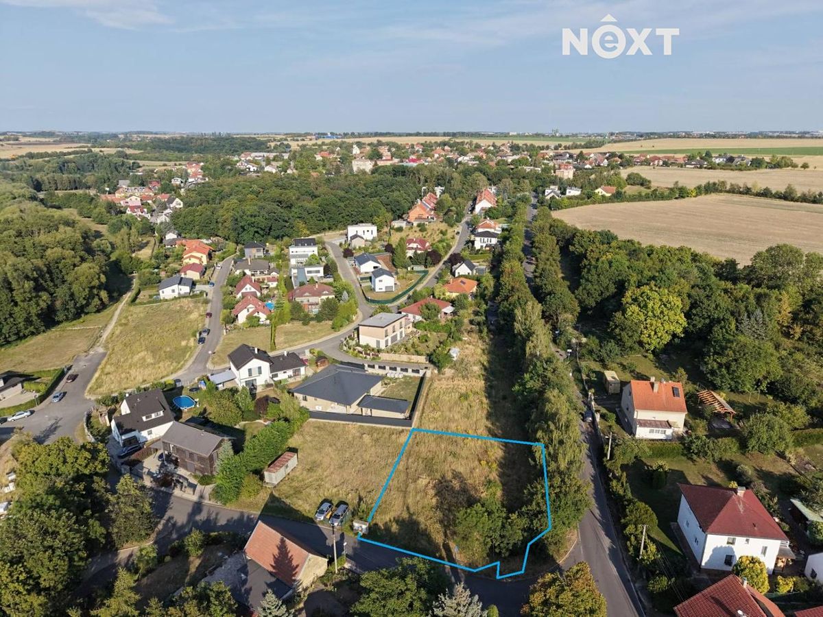 Prodej stavebního pozemku 986 m², Středokluky – fotka 1 z 3