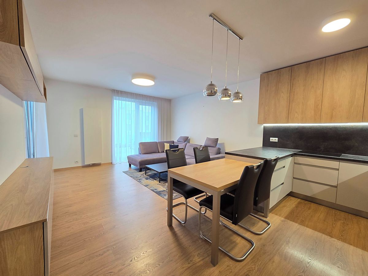 Pronájem bytu 2+kk 70 m² – fotografie 2