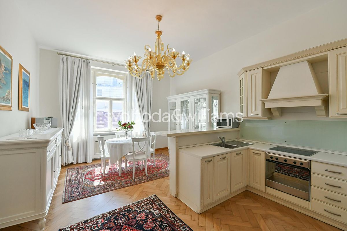 Pronájem bytu 2+1 69 m² – fotografie 3