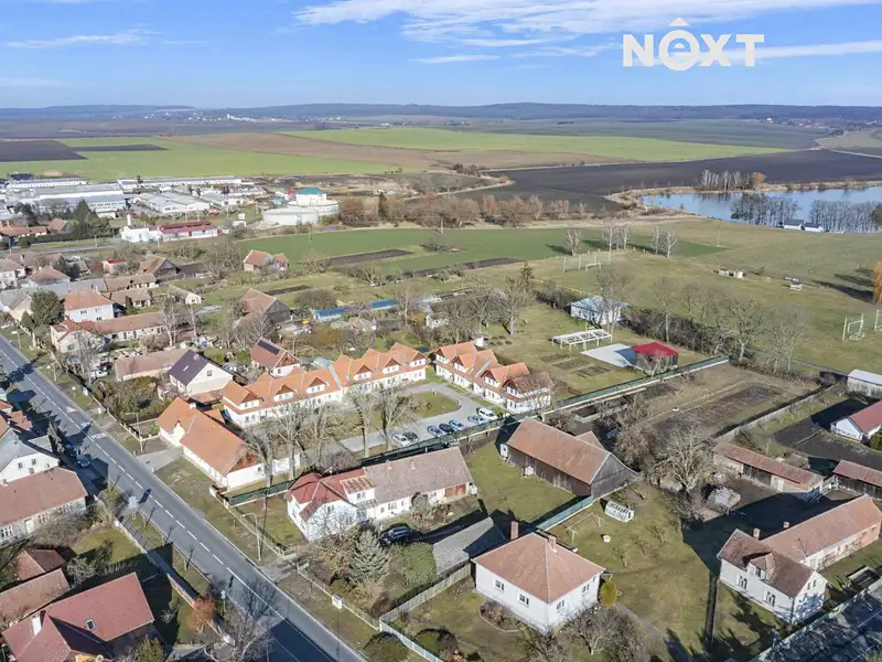Prodej rodinného domu 190 m², pozemek 4320 m², Kněžice – náhled fotky 3