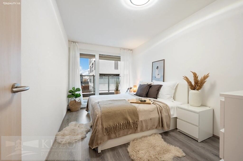 Pronájem bytu 2+kk 48 m² – fotografie 4