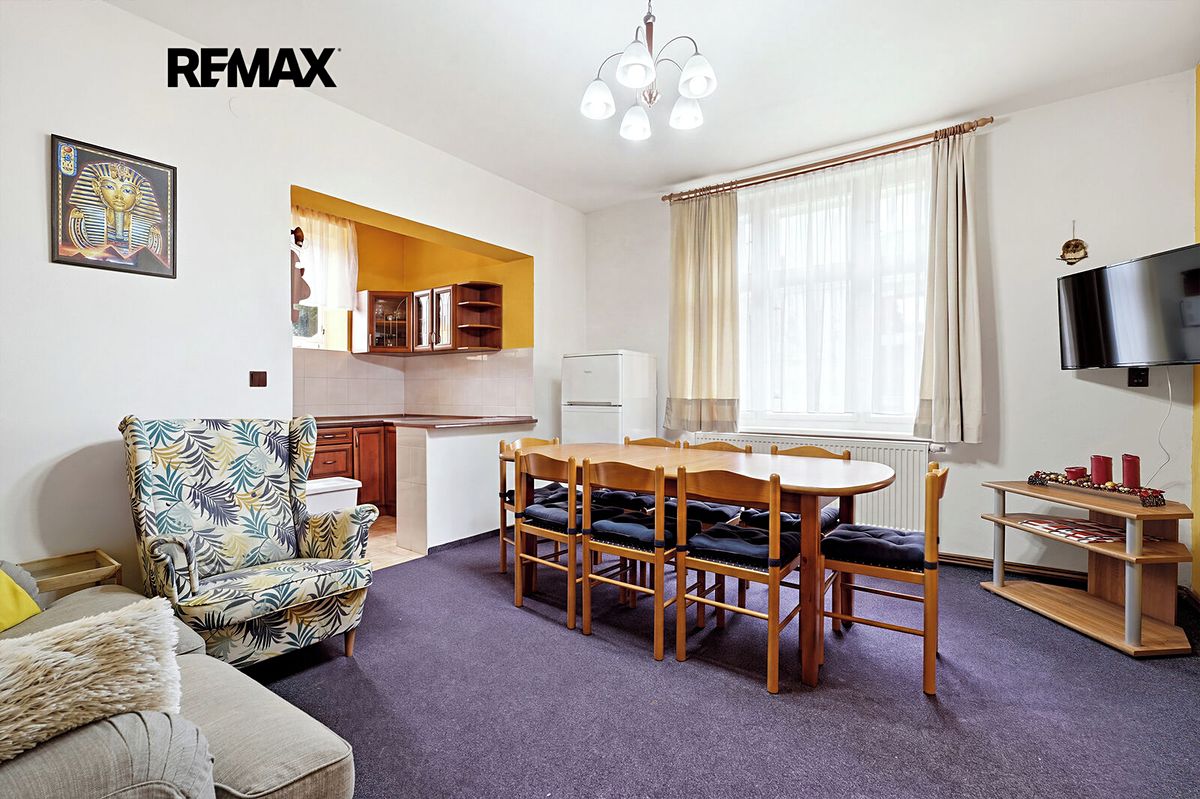 Prodej činžovního domu 700 m² – fotografie 2