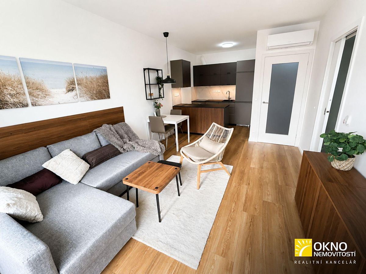 Pronájem bytu 2+kk 56 m² – fotografie 2