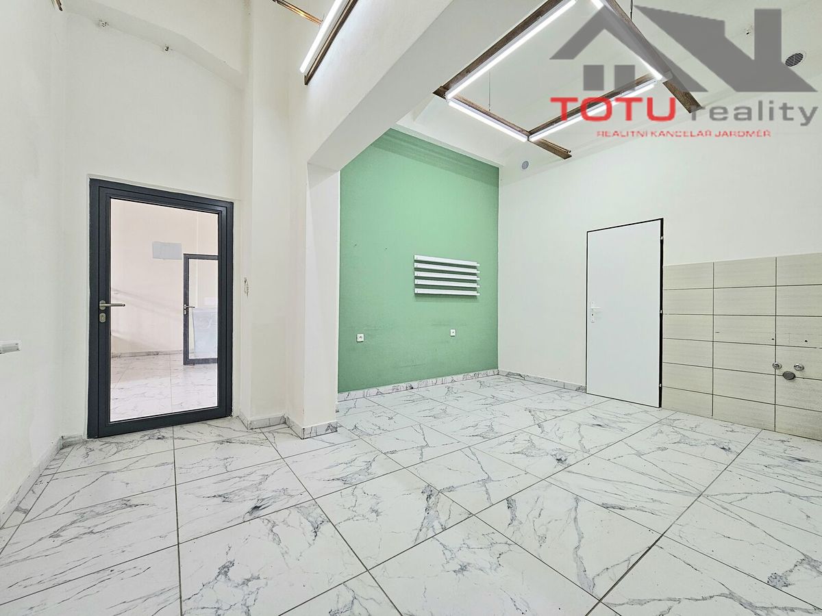 Pronájem komerční nemovitosti 36 m² – fotografie 3