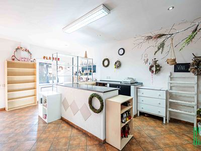 Prodej obchodního prostoru 182 m²