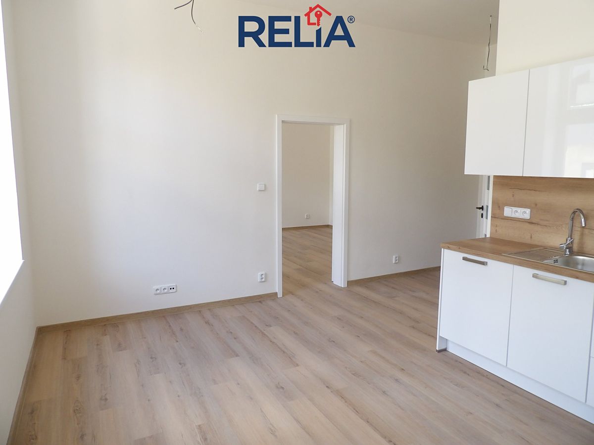 Pronájem bytu 2+kk 50 m² – fotografie 3