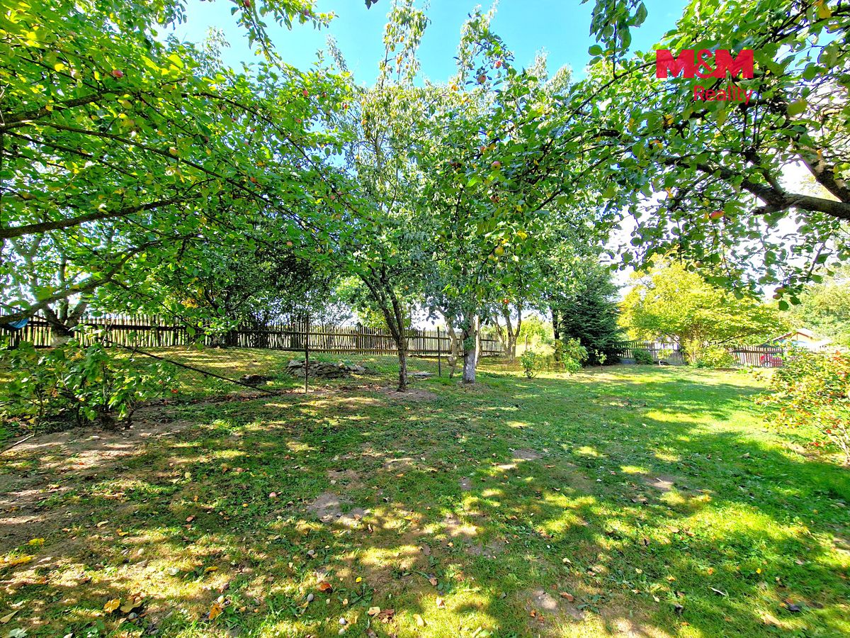 Prodej stavebního pozemku 1022 m² – fotografie 2
