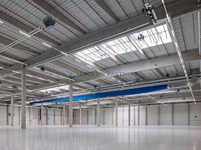 Комерційне приміщення в оренду, 1 500 м² (3 з 5)