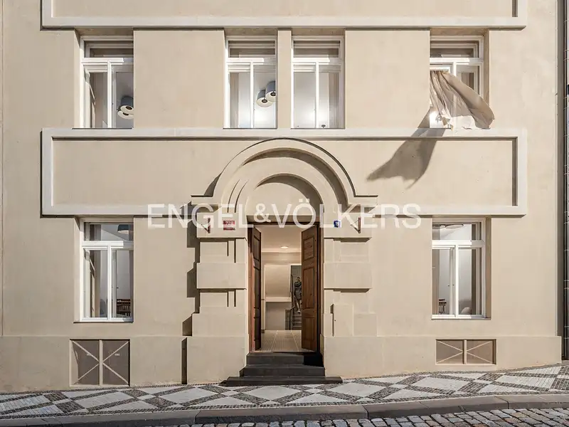 Prodej bytu 2+kk 55 m², Praha – náhled fotky 2