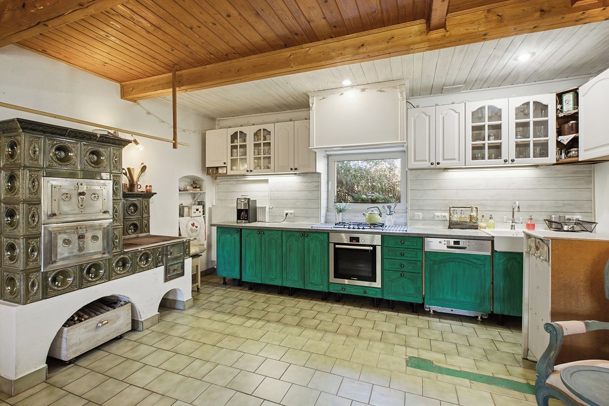 Prodej rodinného domu 180 m², pozemek 4232 m² – fotografie 5