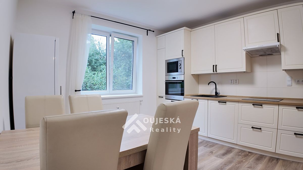 Pronájem bytu 2+kk 60 m² – fotografie 2