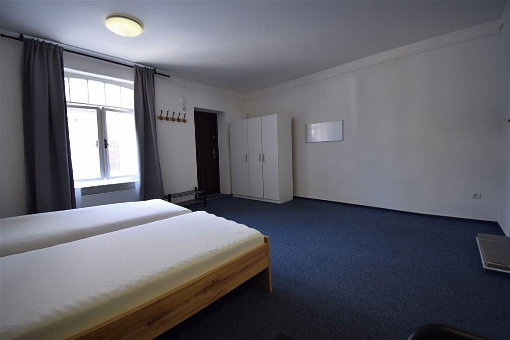 Pronájem bytu 1+kk 30 m² – fotografie 2