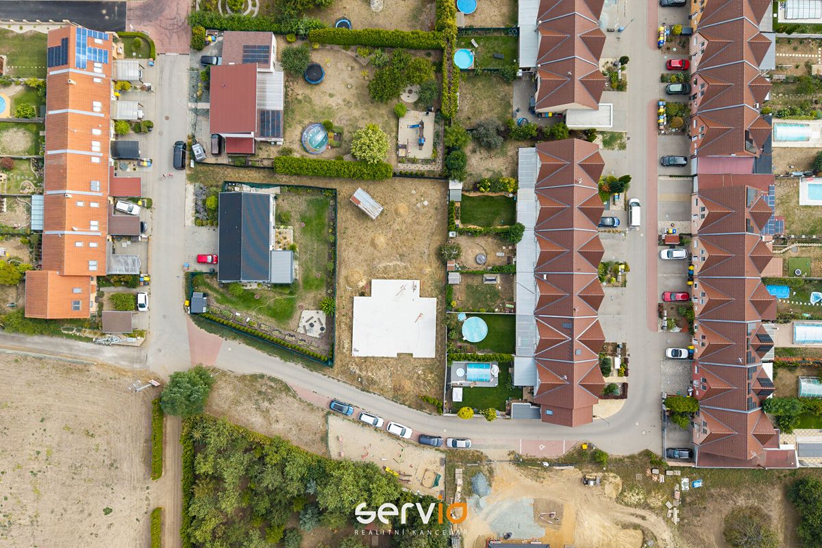 Prodej stavebního pozemku 868 m² – fotografie 3