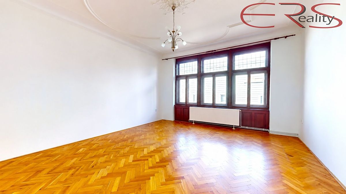 Pronájem bytu 2+kk 68 m² – fotografie 2