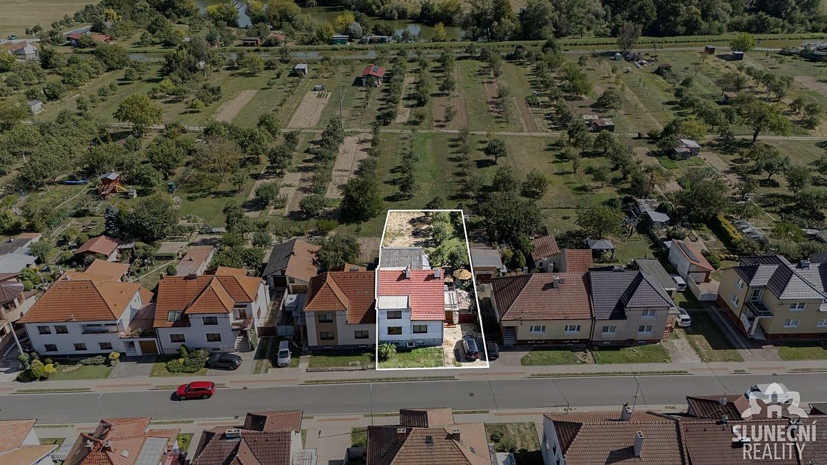 Prodej rodinného domu 138 m², pozemek 701 m² – fotografie 4