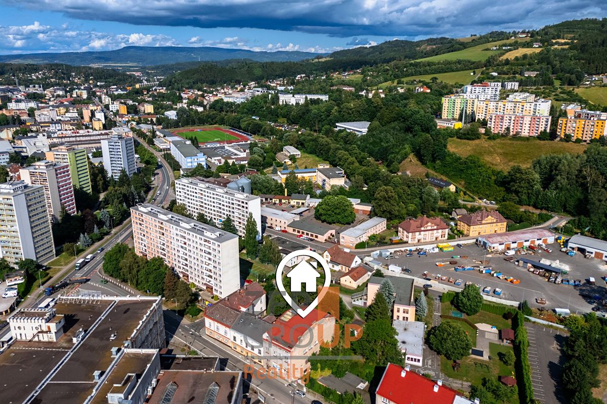 Prodej rodinného domu 1200 m², pozemek 381 m² – fotografie 5