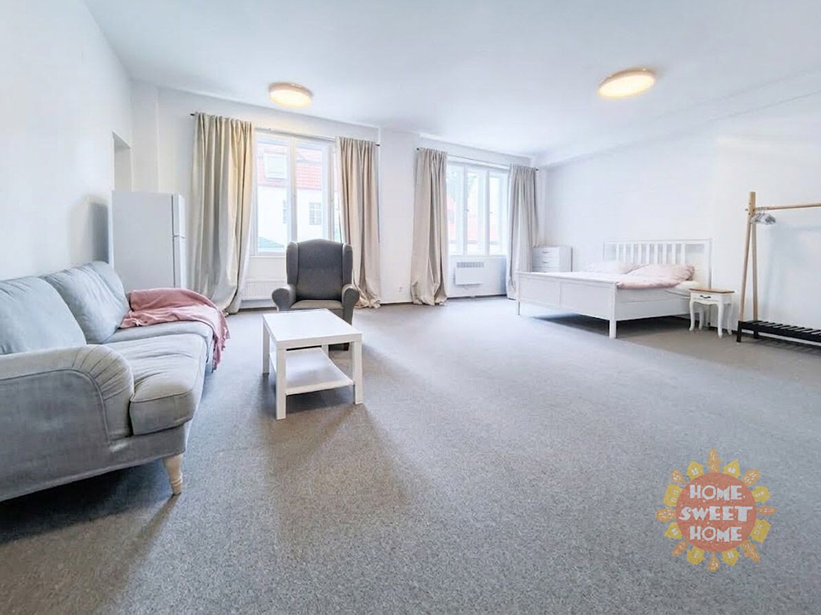 Pronájem bytu 1+1 60 m²