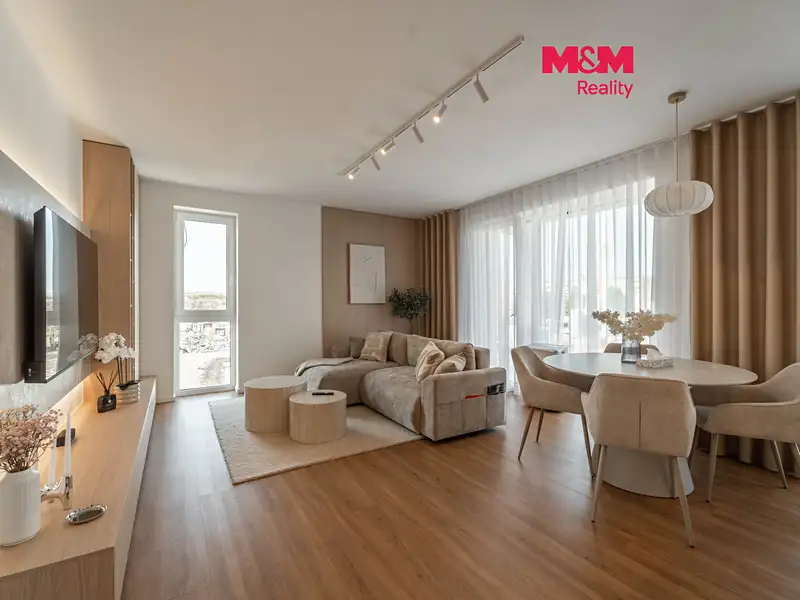 Prodej bytu 4+kk 147 m², Rokycany – náhled fotky 1